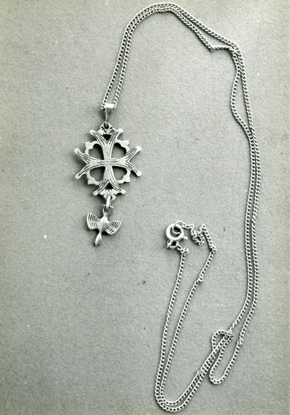 Ketting met Hugenotenkruis uit Cadzand, 1950