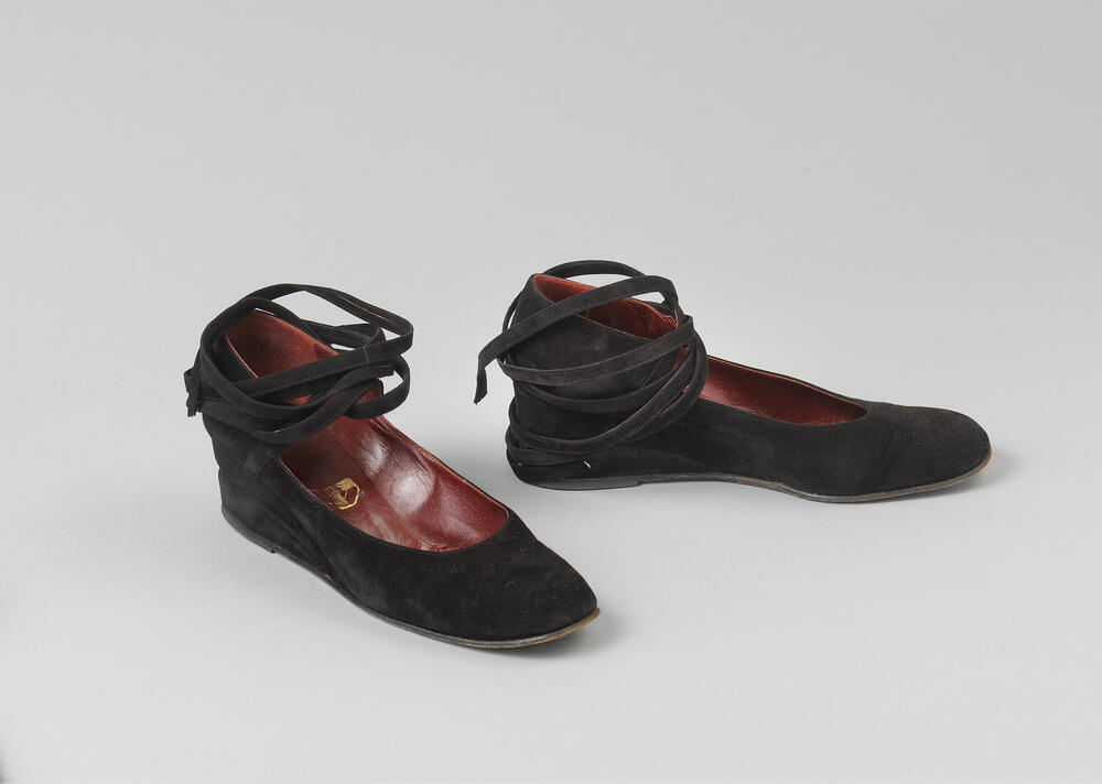Paar damesschoenen
