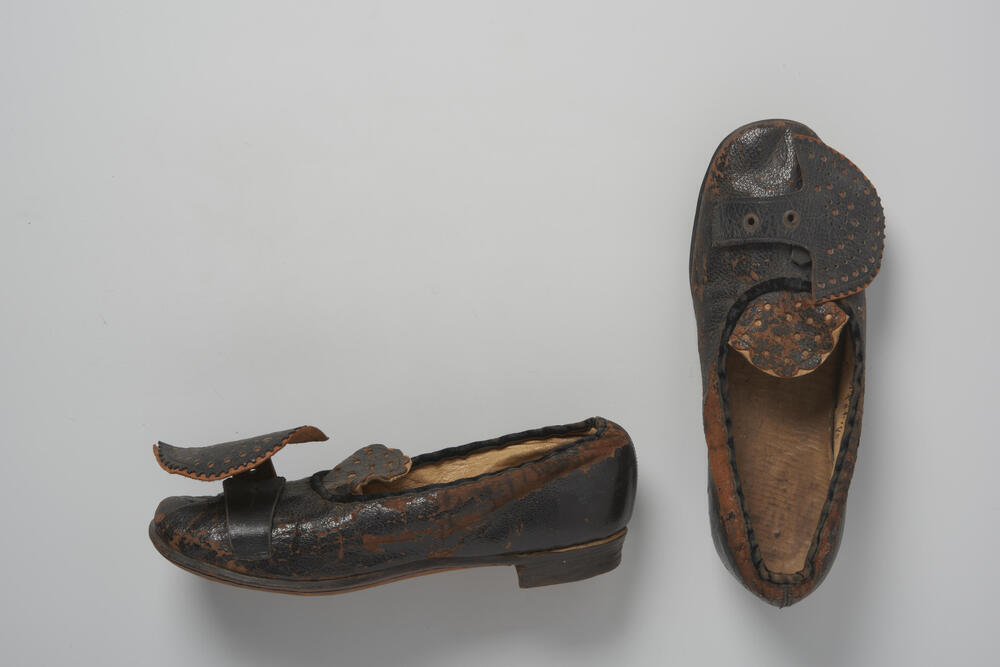 Paar leren vrouwenschoenen, Axel, 1850–1920