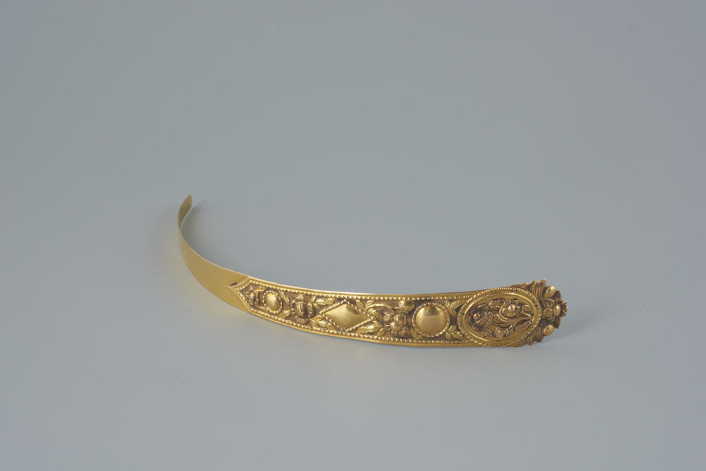 Gouden voorhoofdsnaald, Hindeloopen, 1851