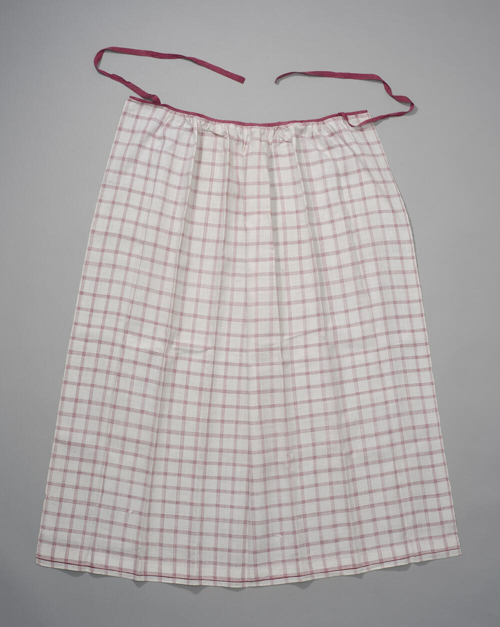 Schort of 'schorteldoek', Hindeloopen, voor 1946