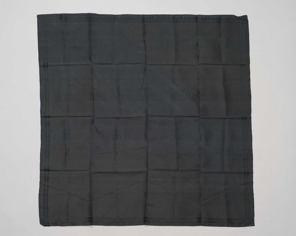 Vierkante zijden doek, Groningen, voor 1963