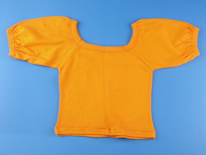Oranje kindertruitje van tricot met pofmouwen