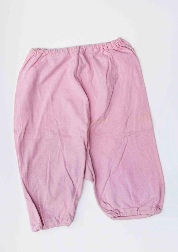 Onderbroek van roze tricot met lange pijpen