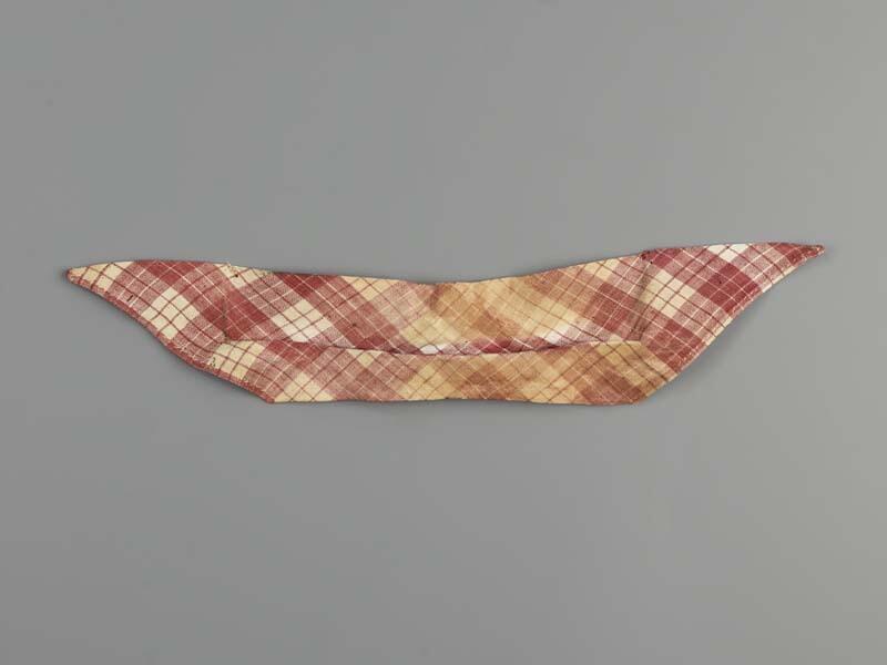 Poppensondook van bont, van het staal Dammede, rood-wit geruit
