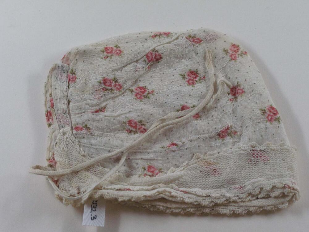 Vondelingenkleding: muts