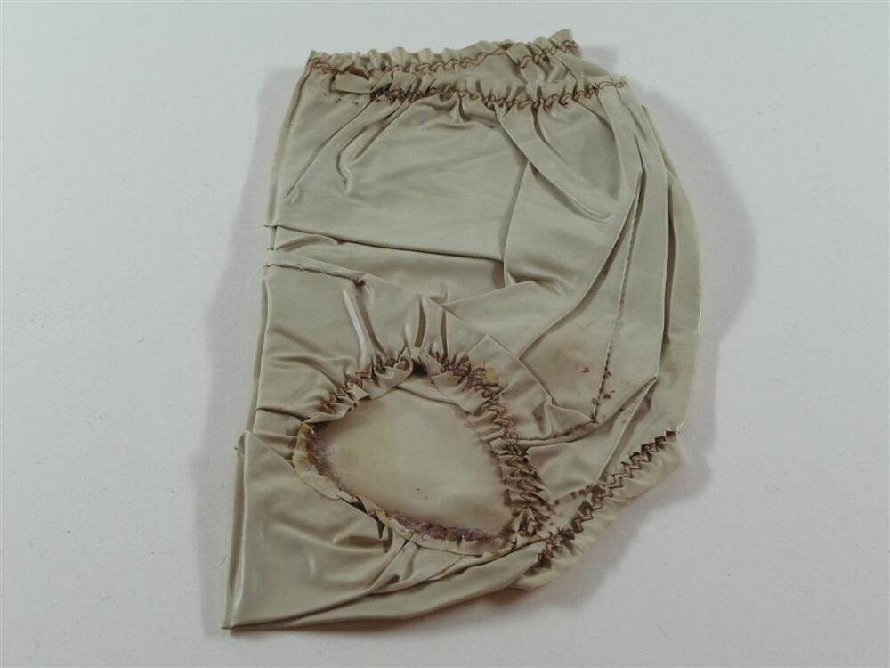 Broek (deel van vondelingenkleding)