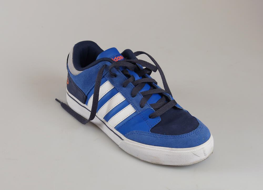 Sneaker
