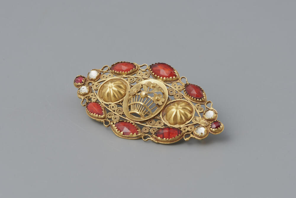Gouden broche, Friesland, 1830–1840