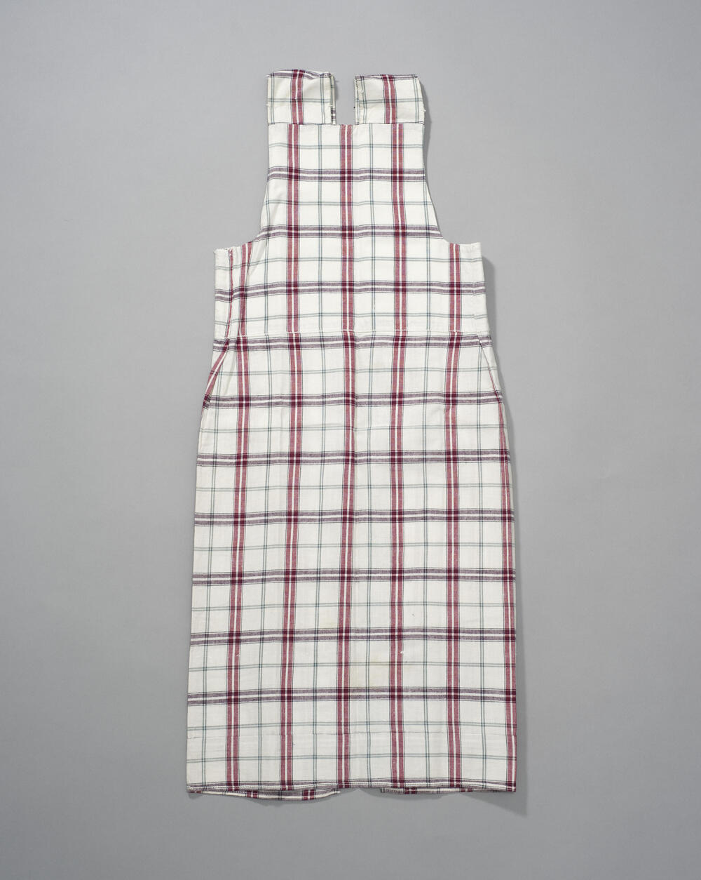 Schort voor klein meisje uit de rouw, Bunschoten, voor 1948