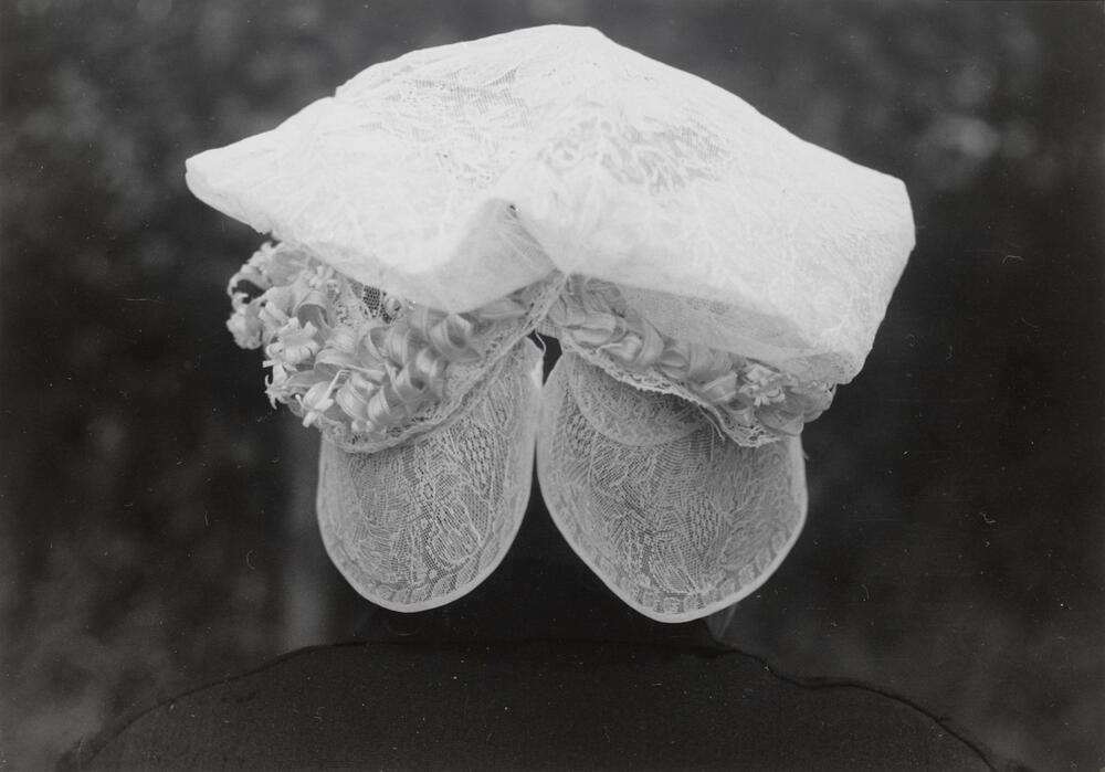 Kee van Eekelen uit De Kladde in West-Brabantse dracht, 1956