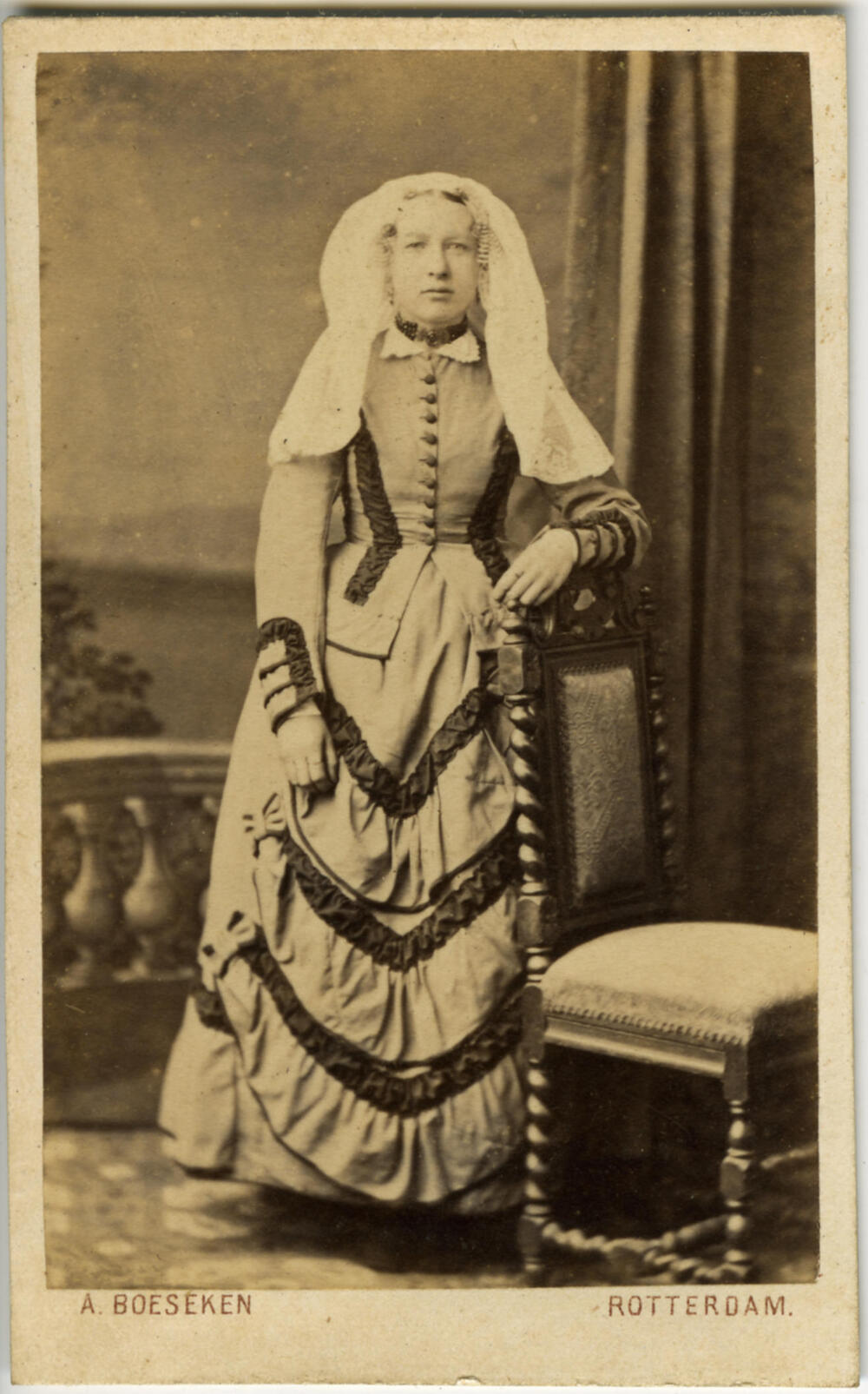Vrouw in streekdracht, Zuid-Hollandse Eilanden, 1865–1889