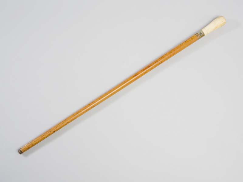 Wandelstok met ivoren knop