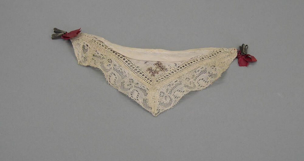 Omslagdoek (poppenkleding)