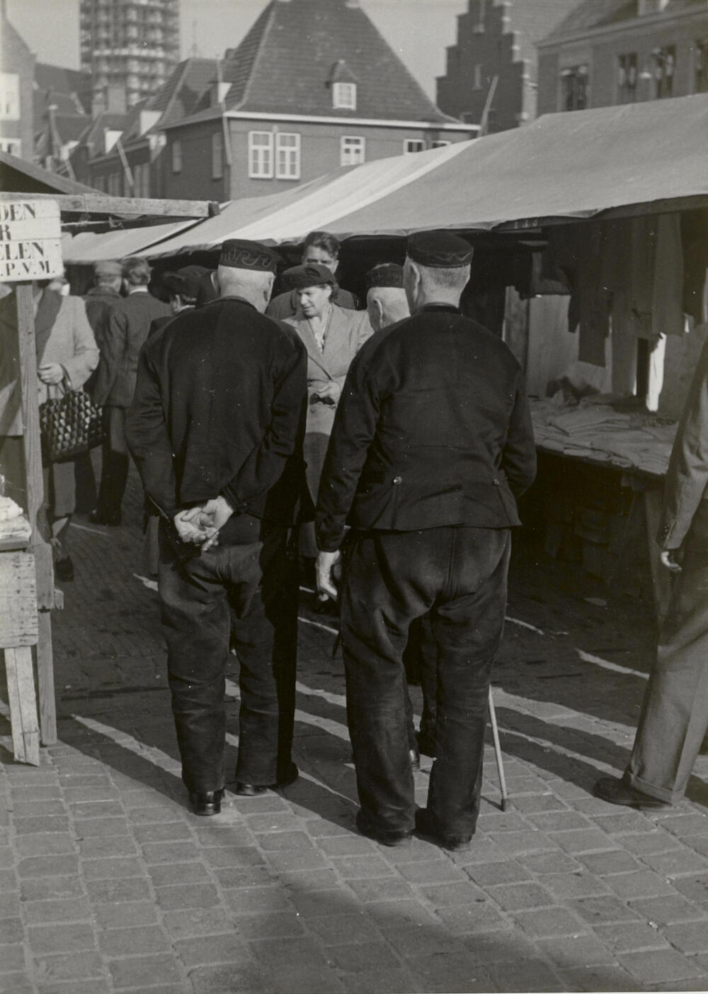 Mannen in Walcherse dracht, Middelburg, 1950