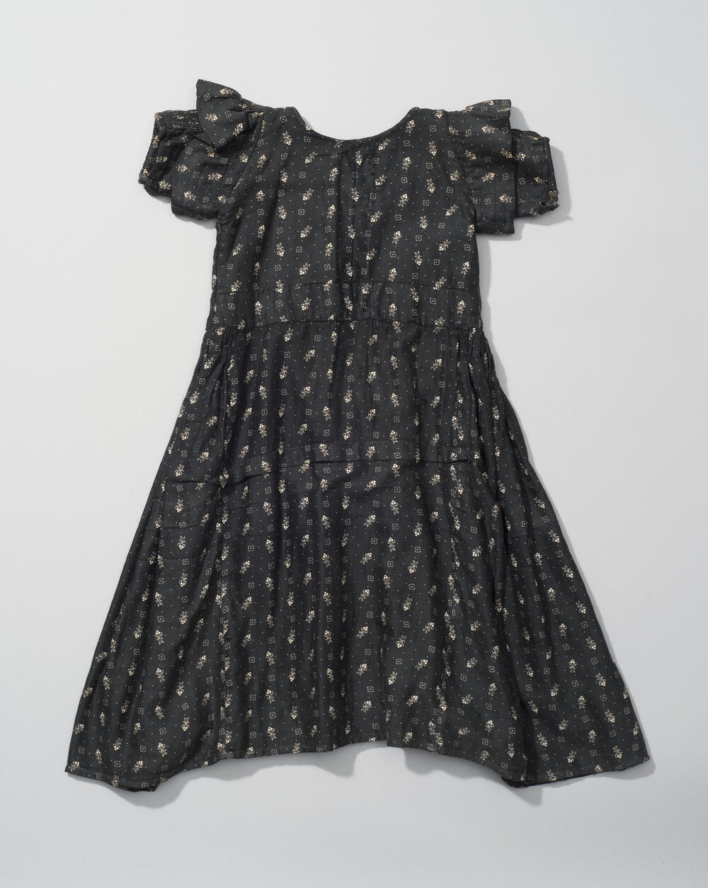 Kinderjurk voor de 'zevenwekenrouw', Bunschoten, 1930–1948