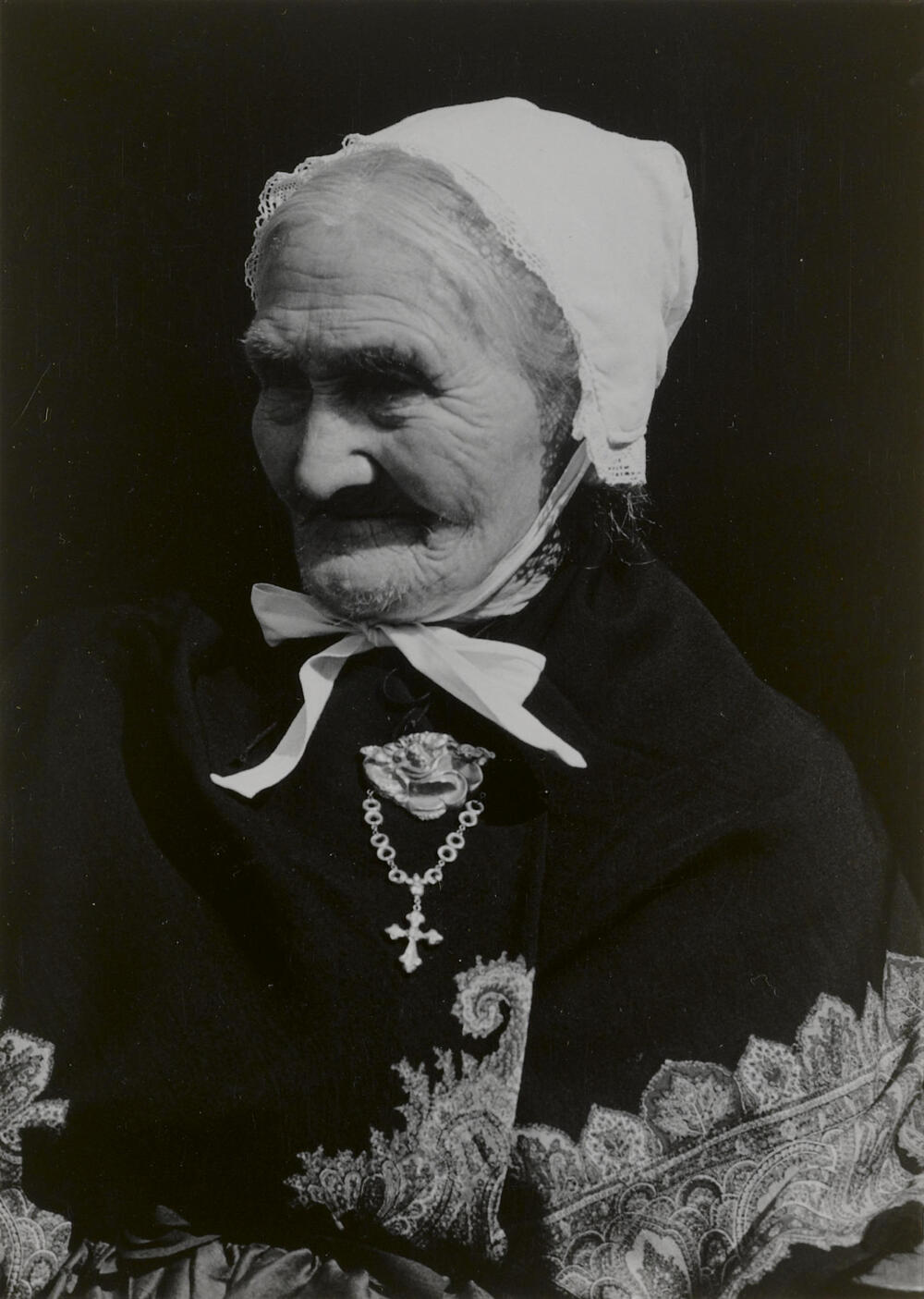 Vrouw in streekdracht uit Stein, 1952