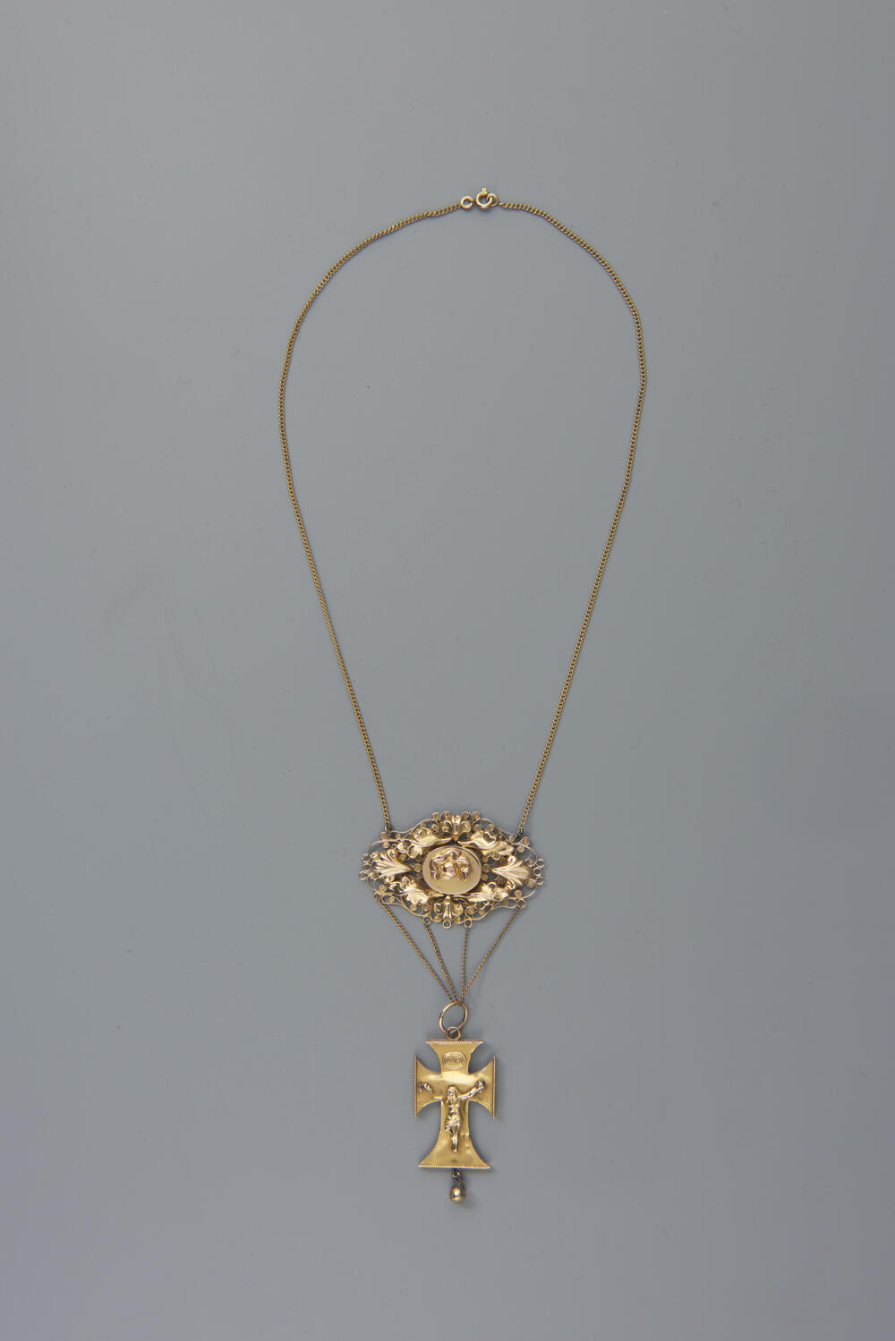 Gouden ketting met hanger en kruishanger, Blaricum, 1853–1906