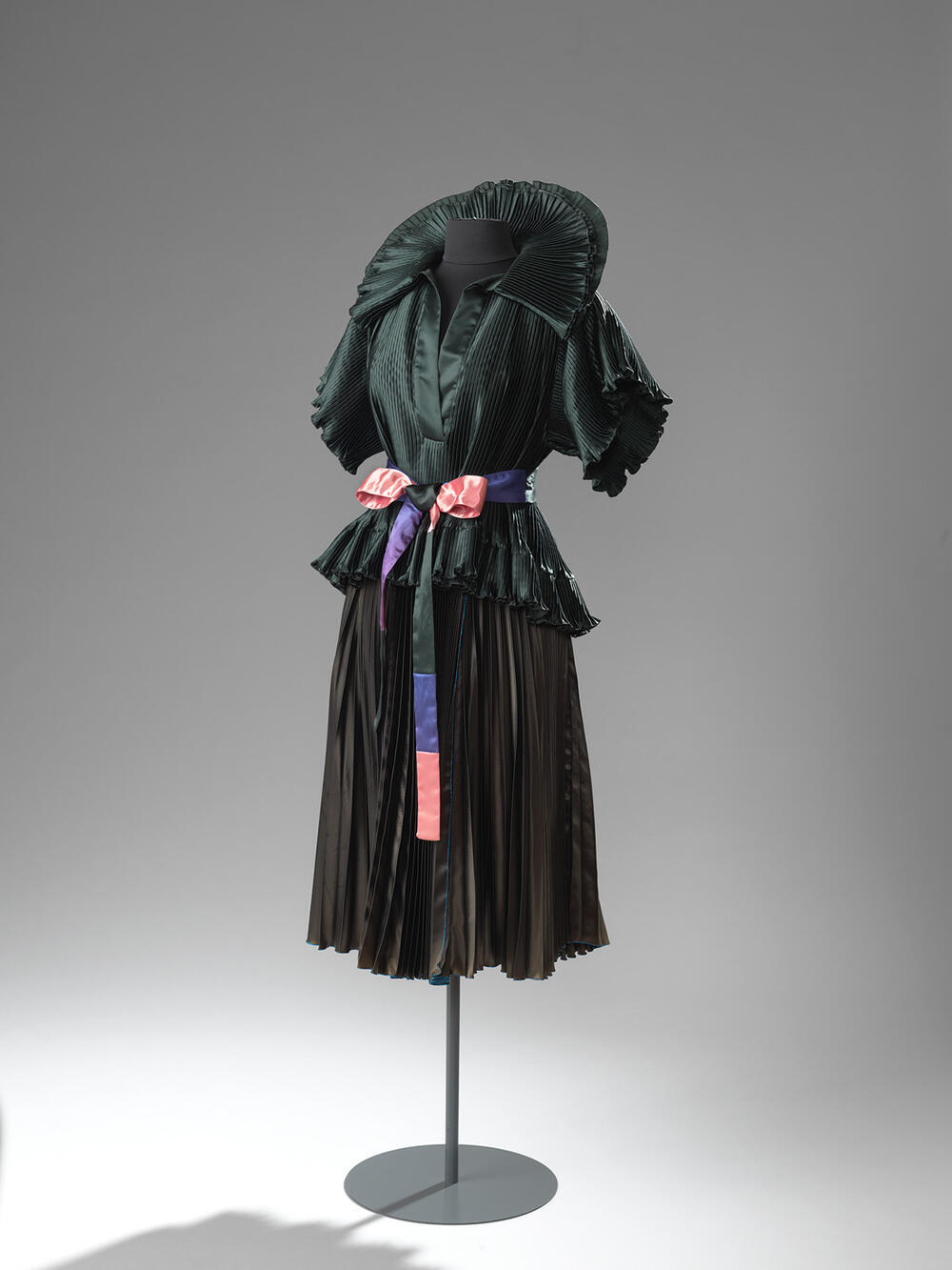 Rok met blouse en ceintuur