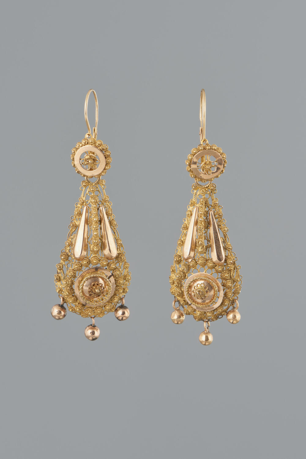 Paar gouden hangers, Vasse, 1853–1906