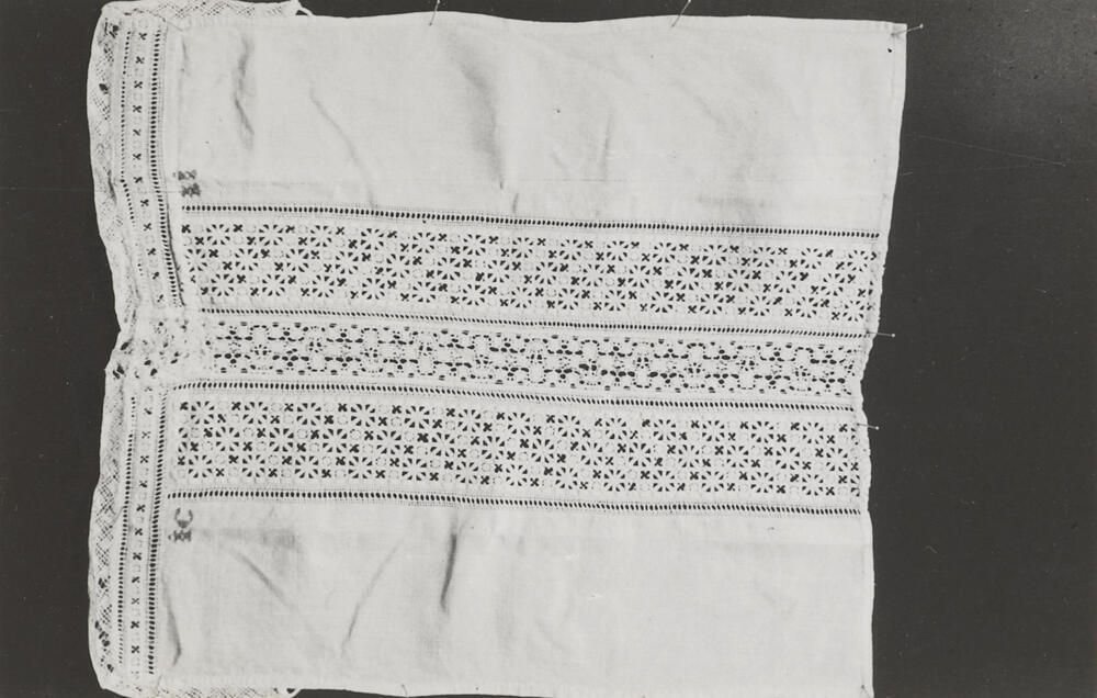 Schorteldoek, Marken, 1943