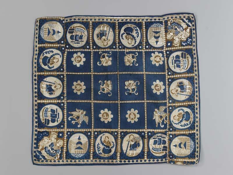Vierkante bedrukt katoenen doek of sjaal in blauw, wit en bruin met platbinding