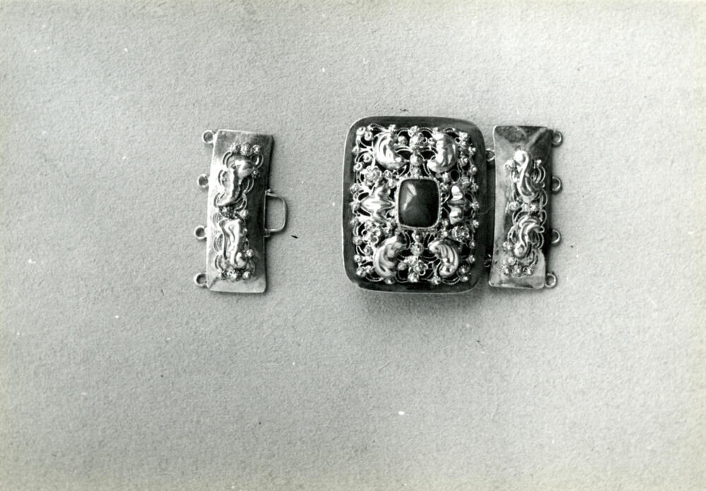 Halssnoerslot uit Cadzand, 1950
