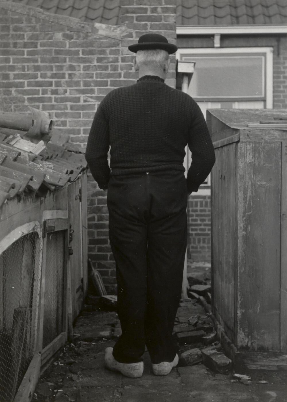Jakob van Belzen in Arnemuider dracht, 1950
