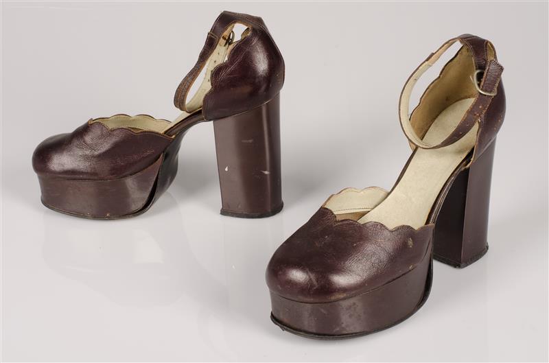 Paar damesschoenen