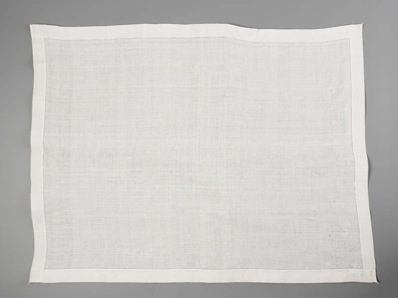 Hindelooper witsnoer, hoofddoek voor een bruid, met witwerkmonogram SG