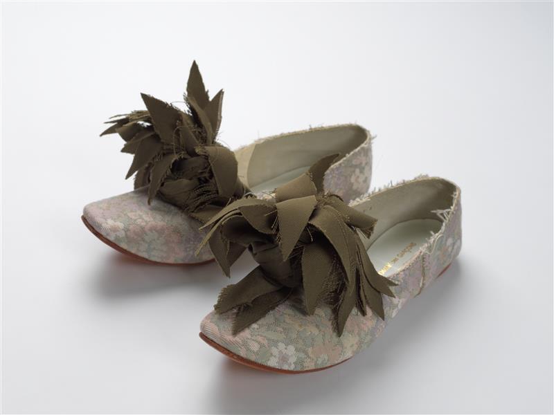 Schoenen met bloemmotief