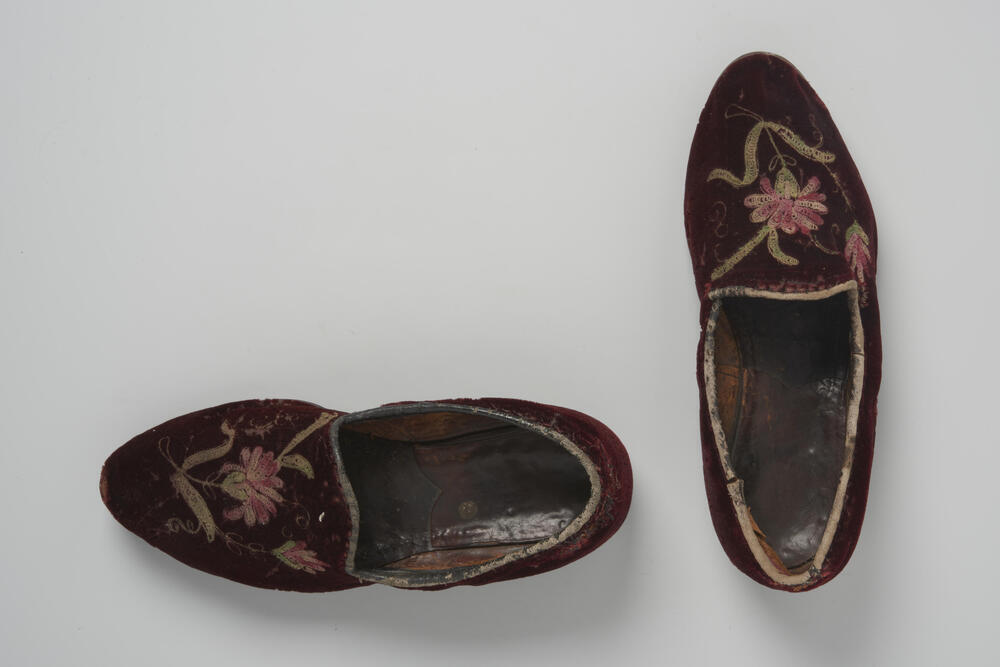 Paar vrouwenschoenen van trijp, Zuid-Beveland, 1880–1890