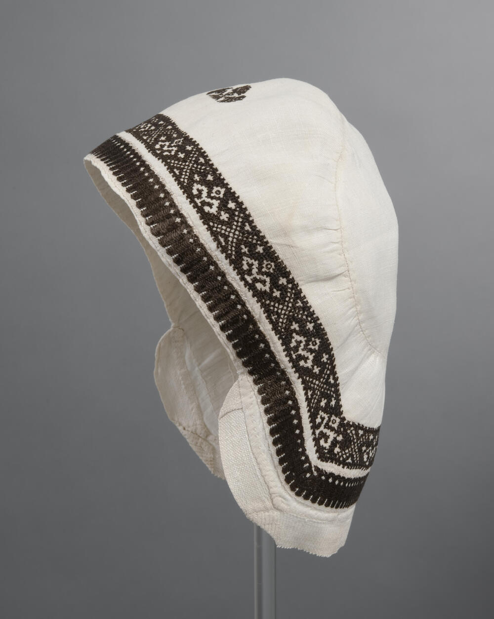 Geborduurd linnen tussenmuts, Zaanstreek, 1700–1800