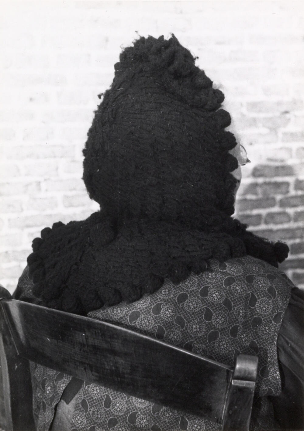 Weduwe de Boer uit Gaast in Friese dracht, 1943