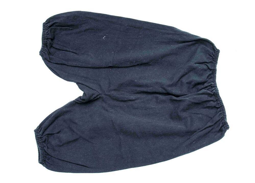 Onderbroek van zwarte tricot met lange pijpen
