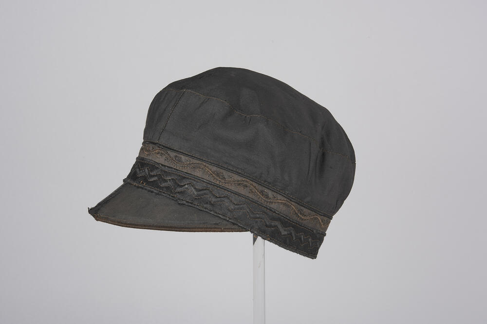 Pet, Ulicoten, 1875–1948