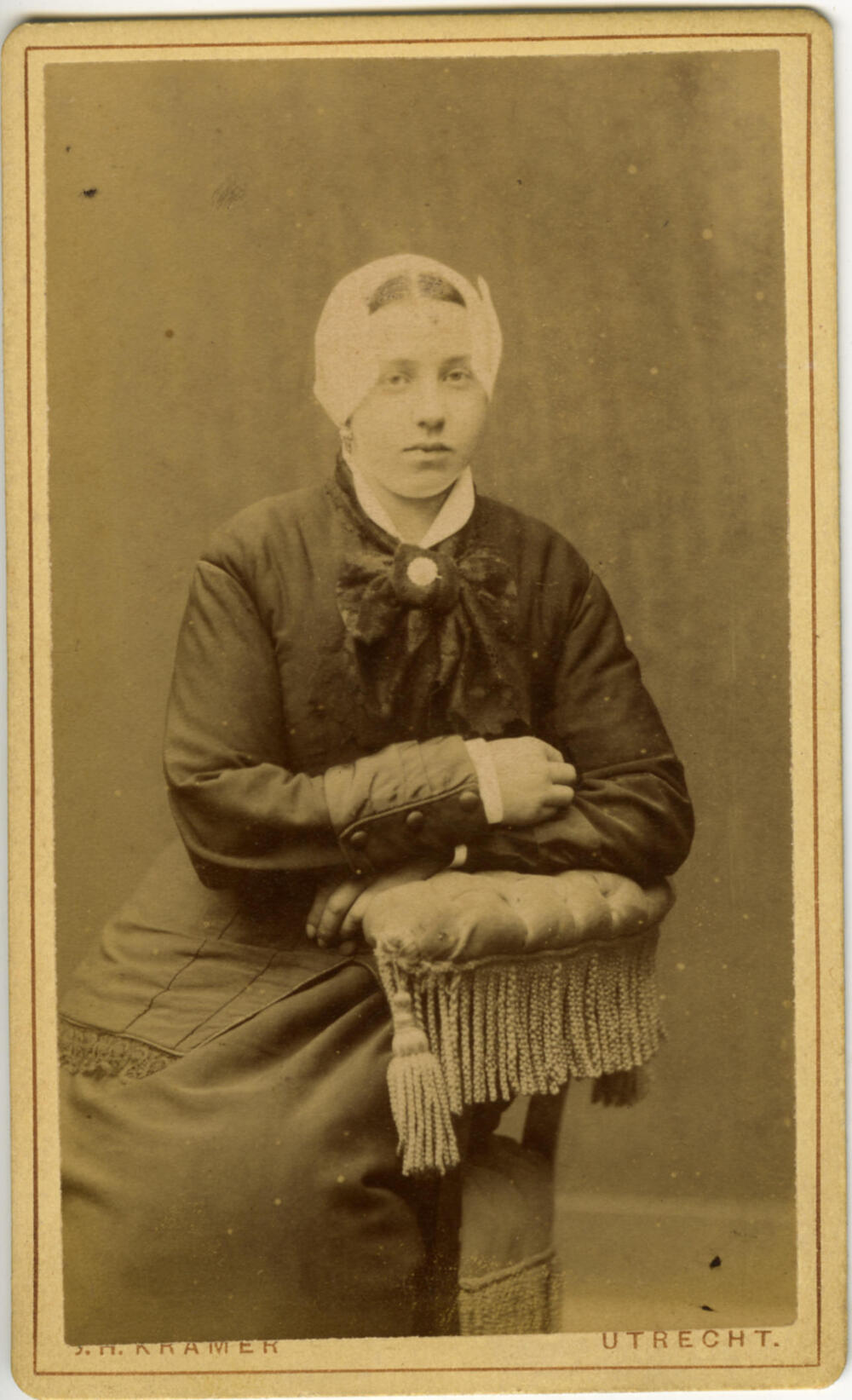 Vrouw in streekdracht, Utrecht, 1879–1886