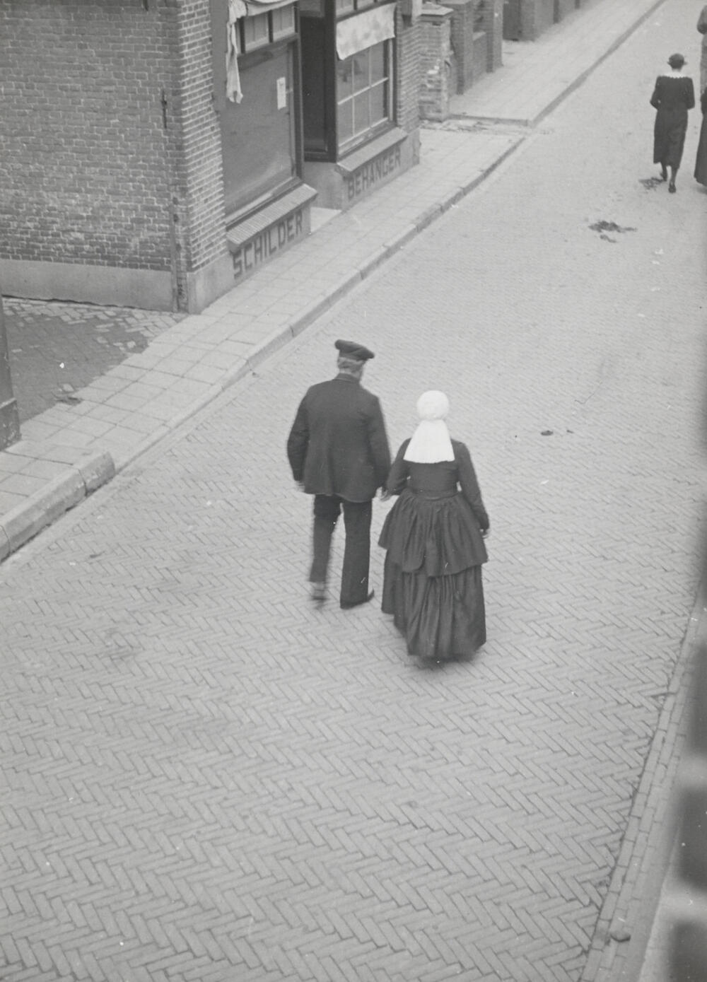 Uitgaan van de kerk, Ommen, 1946