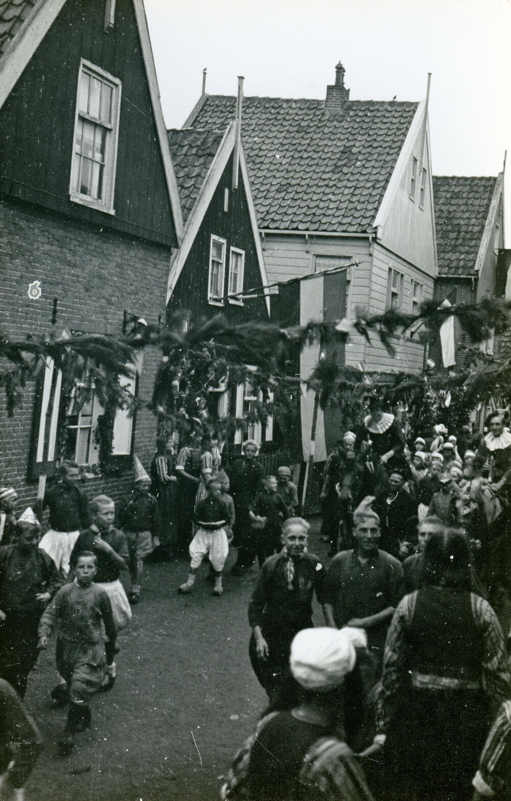 Oranjefeest op Marken, 1945