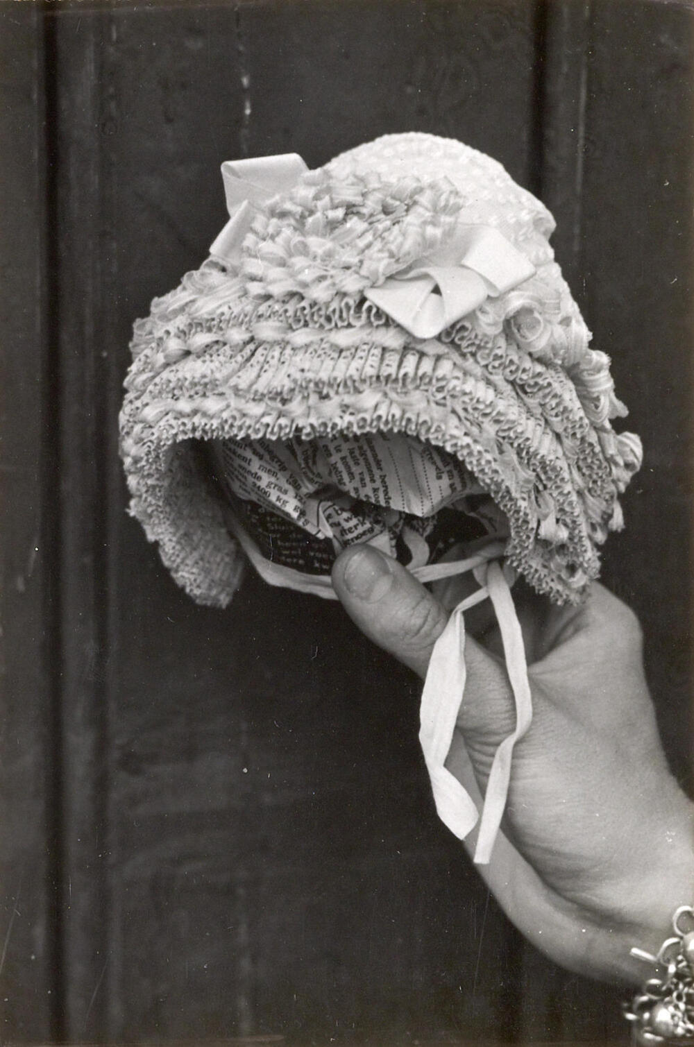 Doopmutsje uit Laren, 1952