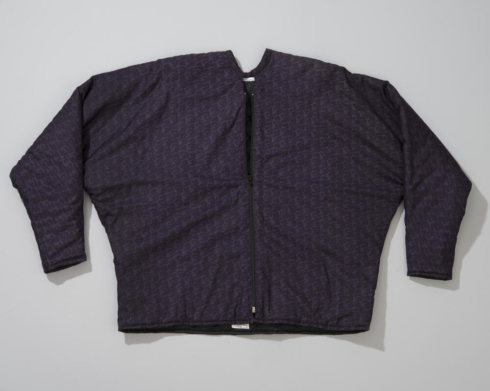 Vrouwenjak met ritssluiting, Bunschoten, 1987–1988
