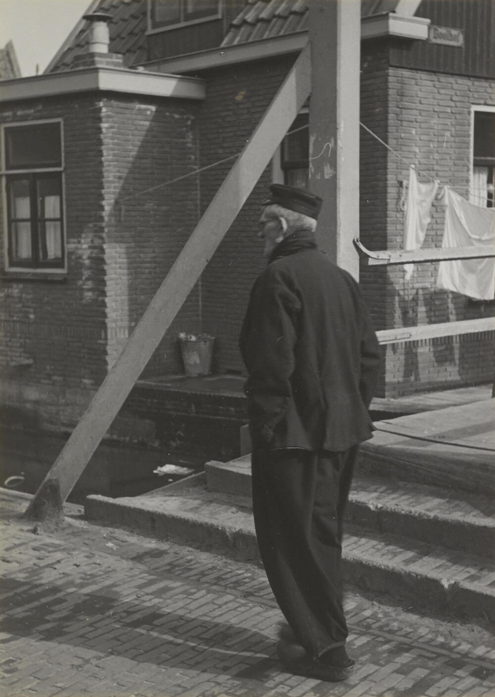 Man in Volendammer dracht, 1951