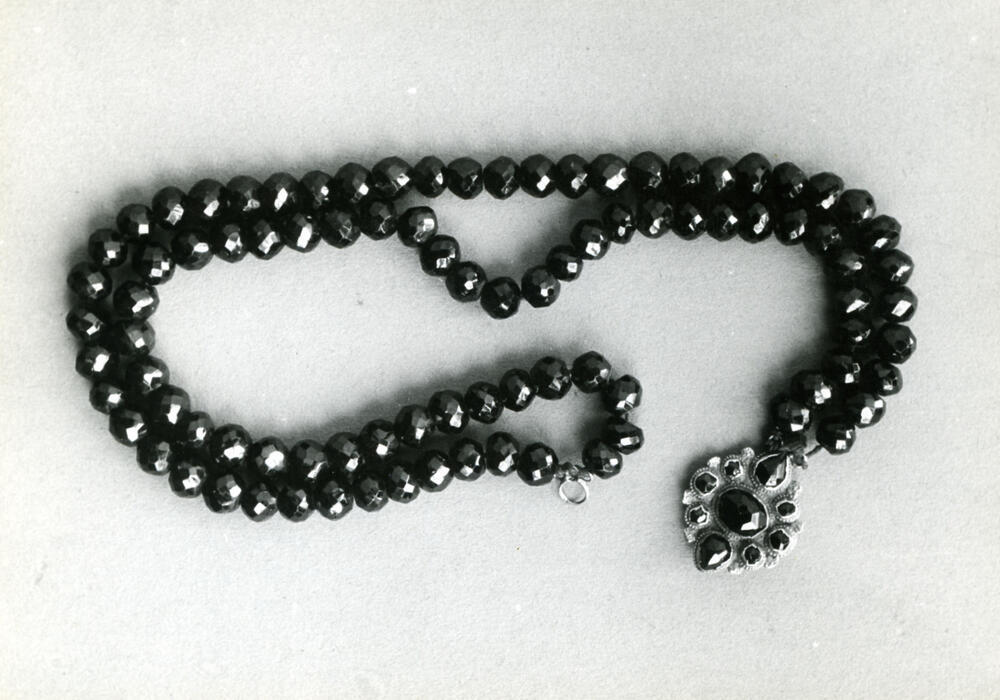 Halssnoer uit Cadzand, 1950