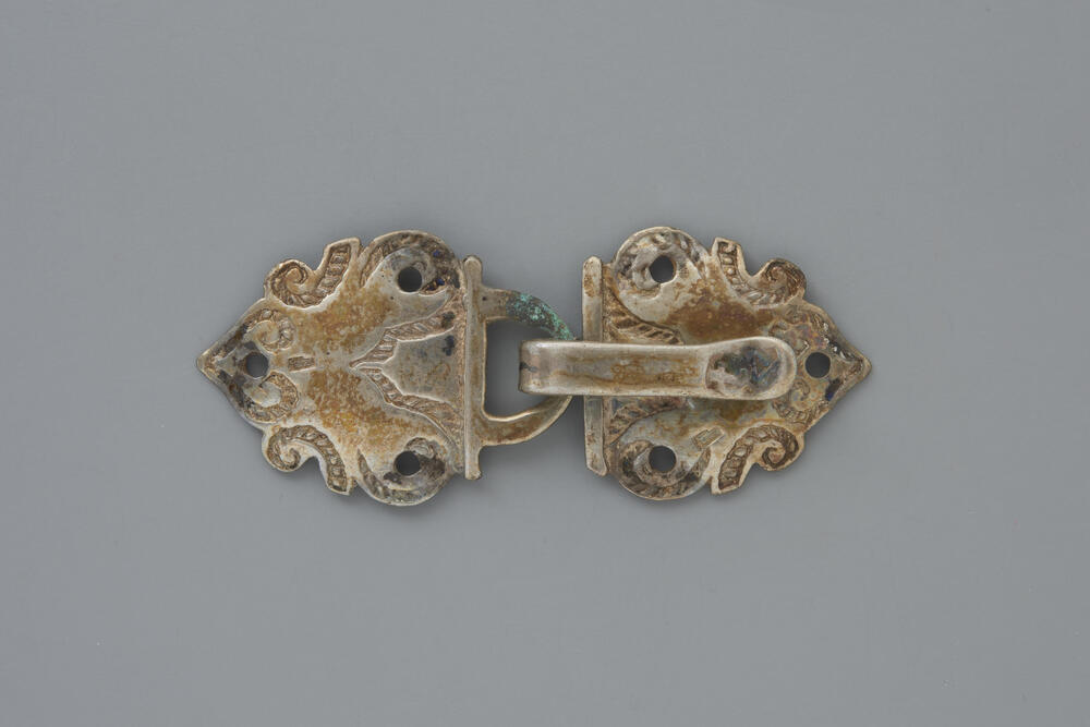 Zilveren haak en oog voor meisjesmuts, Holten, 1813