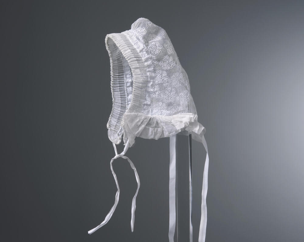Toefmuts voor rouw en Avondmaal, Staphorst of Rouveen, 1950–1964