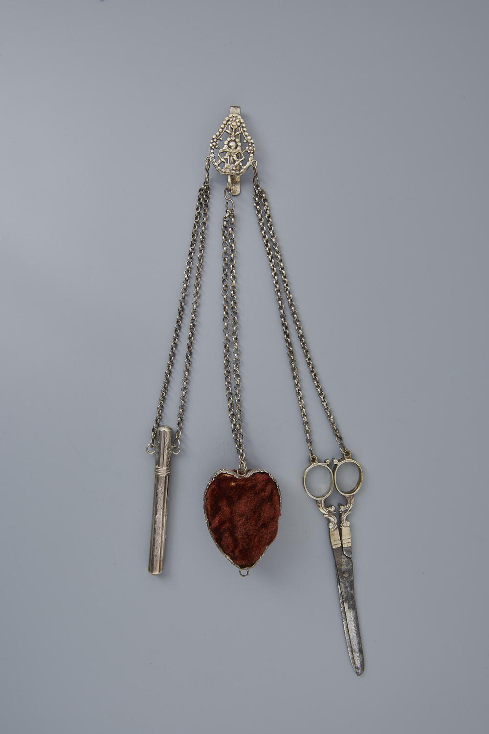 Chatelaine, Hindeloopen, 1800–1969