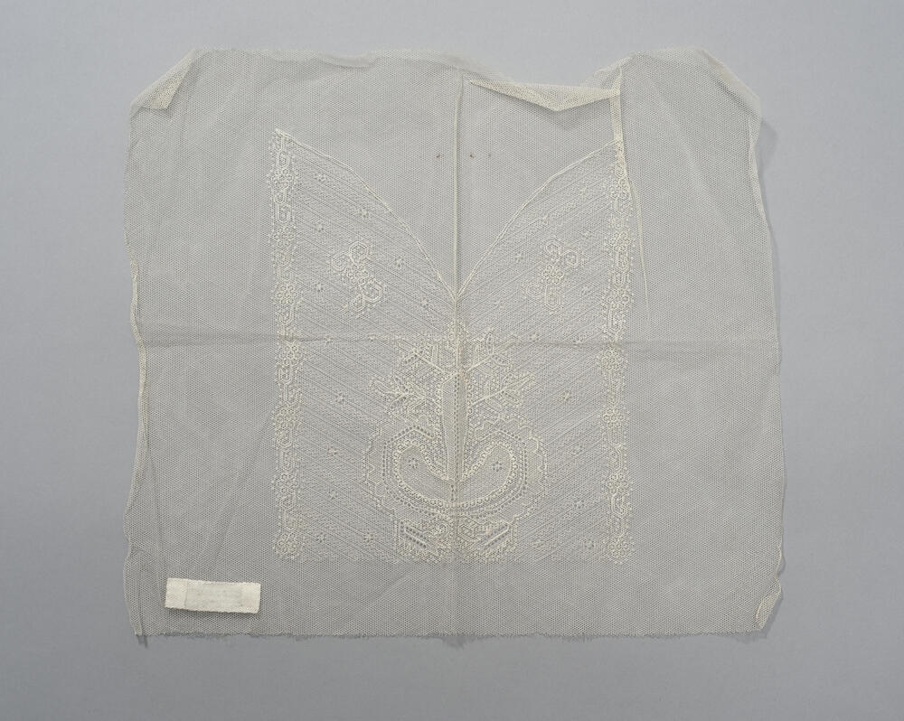 Materiaal voor een mutsenbol, Zuid-Hollandse Eilanden, voor 1971