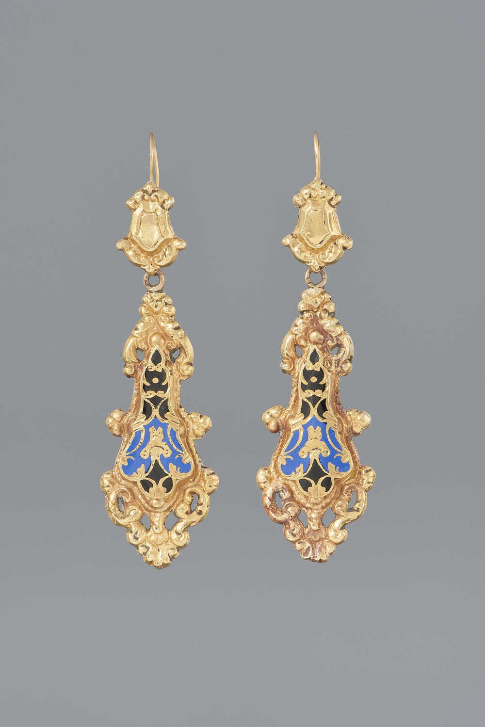 Paar gouden oorbellen, Noord-Brabant, circa 1860
