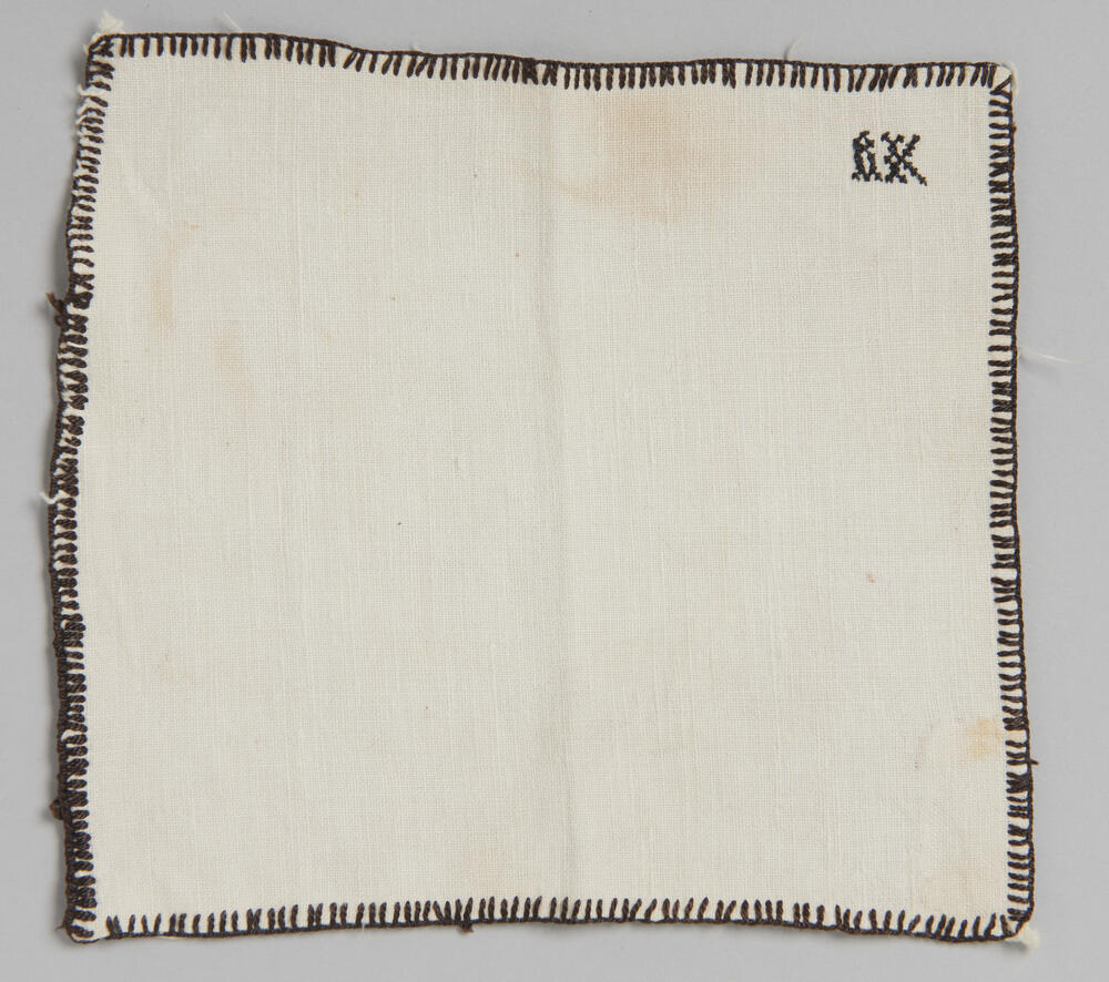 Naveldoekje voor een dopeling, Marken, voor 1940