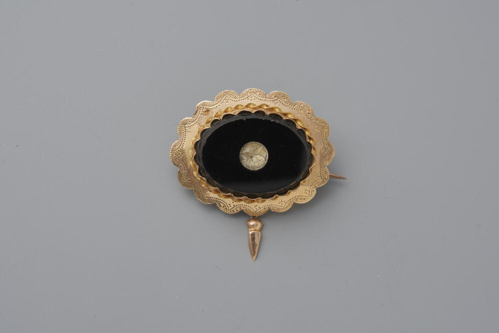 Broche, Zuid-Hollandse eilanden, 1885–1895